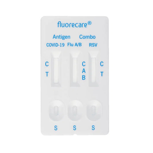 Der Fluorecare SARS-CoV-2, Influenza A + B & RSV Antigen Kombitest ist eine Komplettlösung zum Nachweis von COVID-19, Influenza A/B und RSV. Dieser praktische Teststreifen verfügt über deutlich erkennbare Abschnitte mit den Markierungen C, A, B und T sowie kleine Ergebnisfenster, um SARS-CoV-2-Tests sowie Influenza A/B- und RSV-Antigentests effizient durchzuführen.