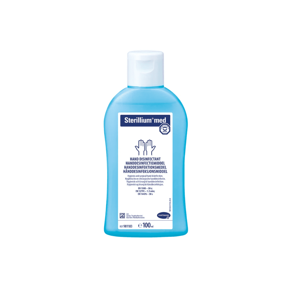 Eine Flasche Sterillium® med Händedesinfektionsmittel von Paul Hartmann AG. Die Flasche ist blau mit einem weißen Etikett mit Anwendungshinweisen und Logos. Es handelt sich um einen 100ml Behälter, der den medizinischen Aspekt betont.