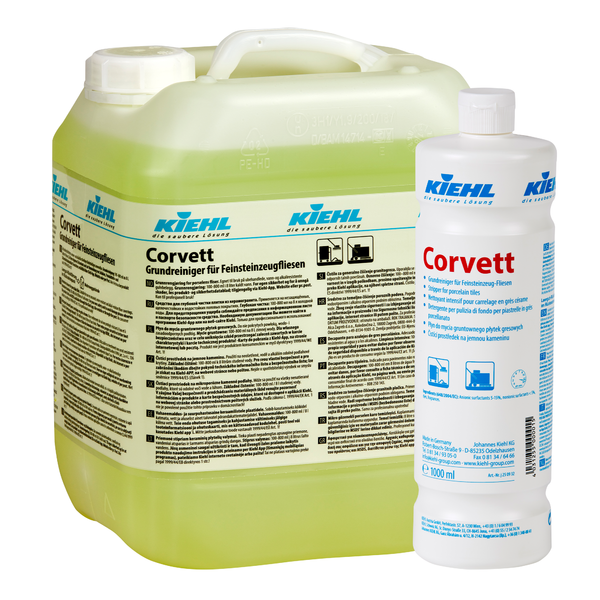 Ein 10-Liter-Kanister und eine 1-Liter-Flasche von Johannes Kiehl KG's Kiehl Corvett Grundreiniger für Feinsteinzeug-Fliesen, beide in Deutsch mit blau/roten Details beschriftet - perfekt für die Reinigung von Feinsteinzeug-Fliesen.