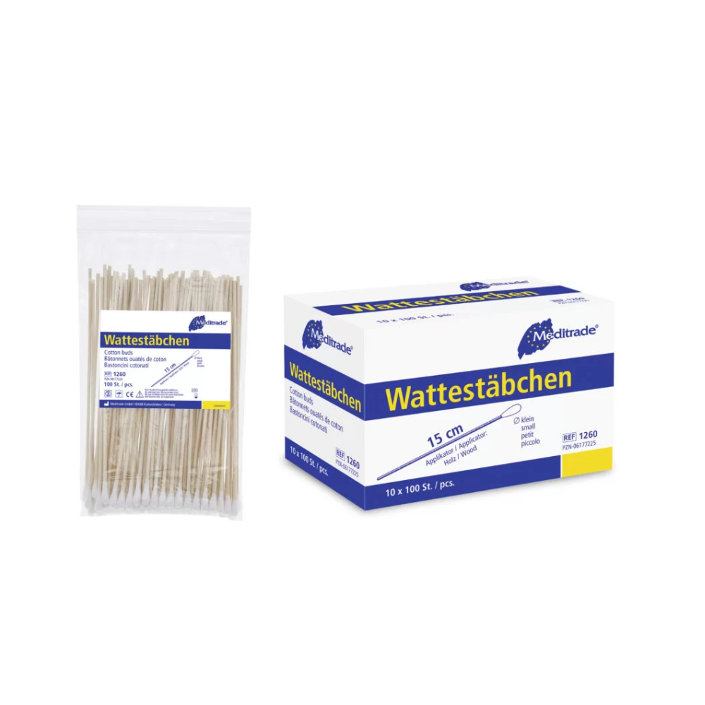 Ein durchsichtiger Plastikbeutel mit Meditrade Wattestäbchen aus Holz, kleiner Kopf 15 cm (100 Stück je Beutel), und eine blau-weiß-gelbe Schachtel der Meditrade GmbH (Packung mit 10 Beuteln) sind auf weißem Hintergrund abgebildet.
