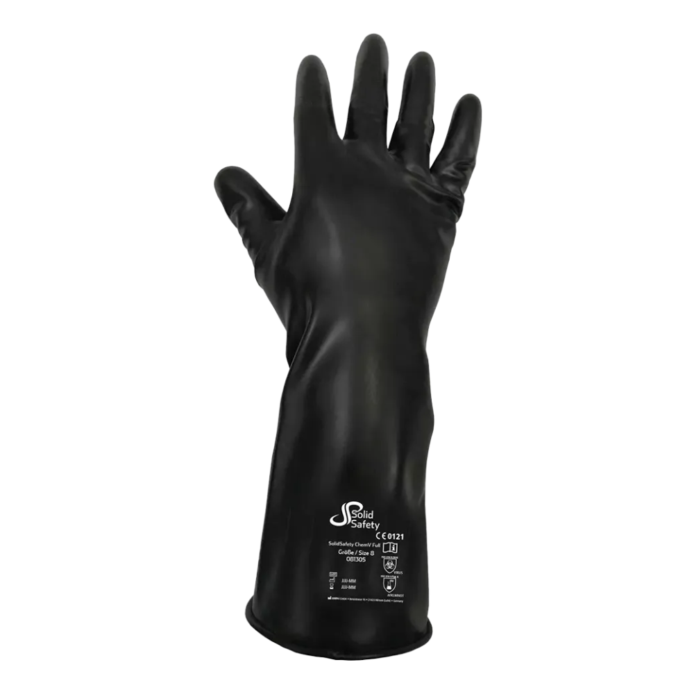 Ein einzelner schwarzer Gummihandschuh wird aufrecht präsentiert und hebt die Marke AMPri Handelsgesellschaft mbH und die Sicherheitsstandards am Handgelenk hervor. Dieser AMPri SolidSafety ChemV Full Stabile Brom-Butyl-Chemiekalienschutzhandschuh mit Viton Außenschicht bietet chemische Beständigkeit bis zum Unterarm für robusten Schutz und entspricht den Standards der PSA-Kategorie III.