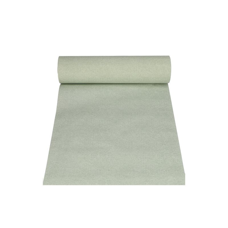 Auf weißem Untergrund ist ein ausgerollter Tischläufer in Salbeigrün aus der ROYAL-Kollektion der PAPSTAR GmbH mit glatter Struktur zu sehen. Der Läufer ist teilweise ausgerollt, wodurch seine Länge und Farbe elegant zur Geltung kommen.