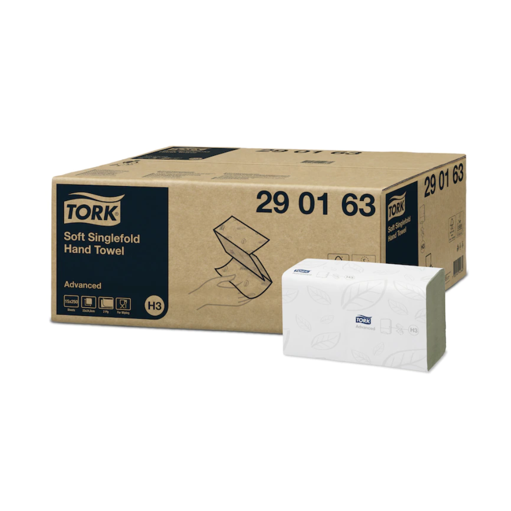 Ein großer brauner Karton mit der Aufschrift „Tork Zickzack-Handtücher Advanced H3 2-lagig, verschiedene Farben“ steht neben einem kleineren weißen Paket. Beide enthalten Produktdetails und eine Abbildung einer Hand, die das Handtuch benutzt, perfekt zum einfachen Nachfüllen Ihres Tork-Spenders.
