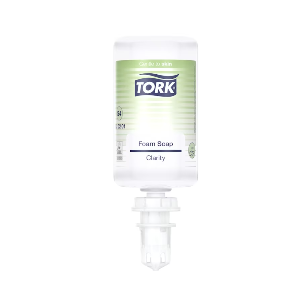Eine Flasche Tork 520201 Reine Hand Schaumseife Premium S4 (1000 ml) von TORK – Essity ist verkehrt herum abgebildet, mit einem grün-weißen Etikett mit den Produktinformationen „Sanft zur Haut“, „Händehygiene“ und „biologisch abbaubar“.