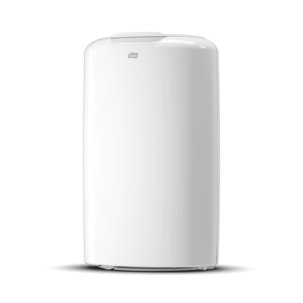 Ein weißer, minimalistischer Abfallbehälter Elevation Tork 563000 mit schlankem Design, der flexible Montagemöglichkeiten für moderne Räume bietet. Das Gerät verfügt über ein kleines Logo an der Oberseite und ist für den Stand auf flachen Oberflächen konzipiert. Seine glatte Außenseite und die gewölbte Oberseite tragen zu einem gehobenen Design bei, das moderne Umgebungen ergänzt.