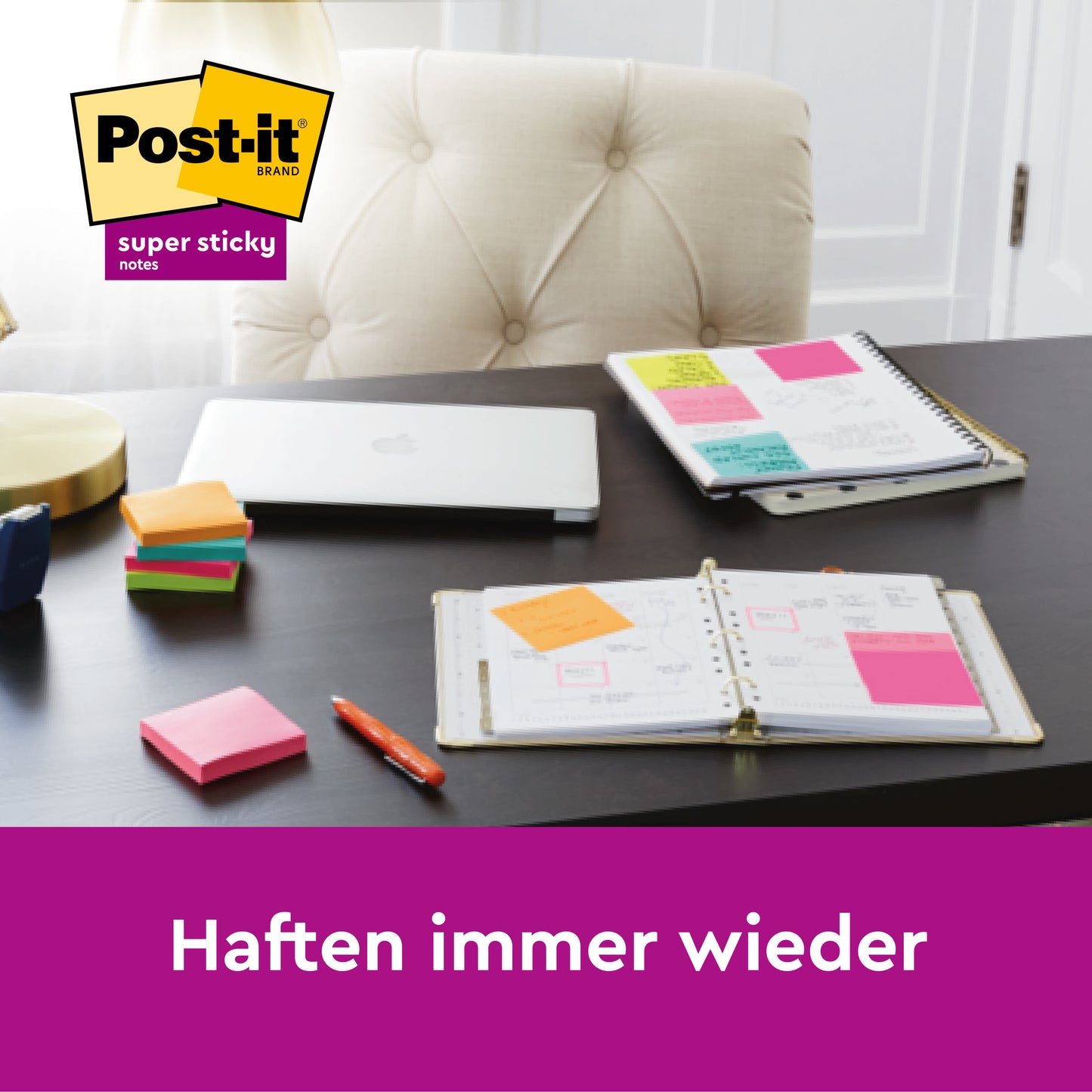 On a desk, there is a laptop, open notebooks with several Post-it® Super Sticky Notes (76mm x 76mm, 90 sheets/block, 100% PEFC) from 3M Deutschland GmbH. In the top left corner, the Post-it logo is visible and the text reads "Stick again and again."