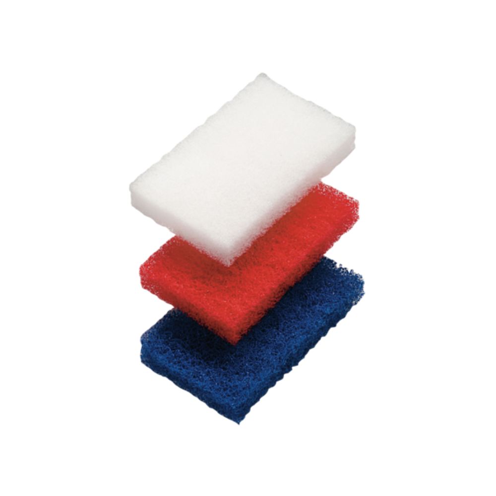 Three Haug scouring fleece pads from Haug Bürsten KG are stacked: white on top, red in the middle, dark blue at the bottom. These vibrant pads stand out stylishly against the plain white background and are ideal for any cleaning task. Product dimensions: 150 x 100 x 25 mm.