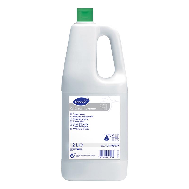Eine weiße 2-Liter-Plastikflasche Diversey R7 Creme-Reiniger für harte, wasserfeste Oberflächen von Diversey Deutschland GmbH & Co. OHG, mit grünem Verschluss und mehrsprachigen Anweisungen auf dem Etikett.