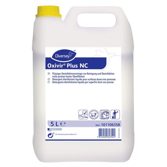 Ein 5-Liter-Kanister DI Oxivir Plus NC von Diversey Deutschland GmbH & Co. OHG: konzentrierter, flüssiger Desinfektionsreiniger für den lebensmittelverarbeitenden Bereich, im weißen Kunststoffbehälter mit gelbem Deckel, Produktbranding und Anwendungshinweisen.
