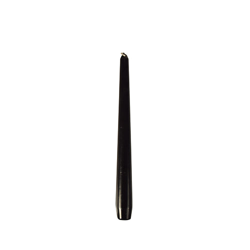 Eine einzelne, unbeleuchtete schwarze Spitzkerze steht aufrecht vor einem schlichten weißen Hintergrund und bildet einen eleganten Kontrast zu den klassischen Starpak 50 Leuchterkerzen Ø 2,2 cm - 25 cm.