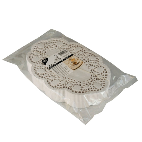 A sealed plastic package with PAPSTAR 500 oval white Mokkalace of PAPSTAR GmbH, containing white oval paper doilies with lace pattern. The product label is visible on top, perfect for your coffee table.