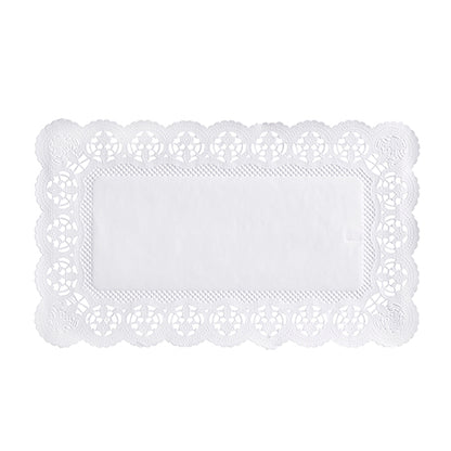 A rectangular white PAPSTAR 100 decorative paper doily from PAPSTAR GmbH with a firm center and an ornate lace edge with a floral pattern.