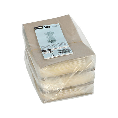 Der Starpak 300 Bodenbeutel, PP transparent von Starpak, enthält 300 braune Einweg-Papierservietten in drei Bündeln, oben mit einem blau-weißen „Starpak 300“-Etikett.