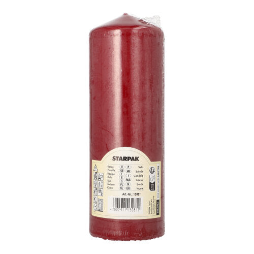 The Starpak pillar candle Ø 70 mm, 200 mm is cylindrical, has a flat bottom, is wrapped in clear foil, and carries a beige label on the front – ideal as a living room decoration thanks to its extra long burning time.