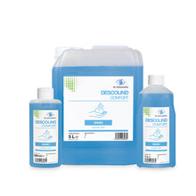 Abgebildet sind drei Flaschen der Dr. Schumacher GmbH DESCOLIND COMFORT WASH in den Größen 500 ml, 1 L und 5 L (Kanister), jeweils mit blauer Flüssigkeit und weiß-blauen Etiketten. Der 5 L Kanister ist ein Auslaufartikel.