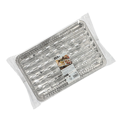 Eine Packung Starpak 5 Grillschalen, Alu, in durchsichtiger Plastikfolie verpackt – rechteckige Einweg-Grillschalen aus Aluminium mit einem oberen Etikett mit Grillanweisungen und Bildern, ideal für Ihre nächste Grillparty.