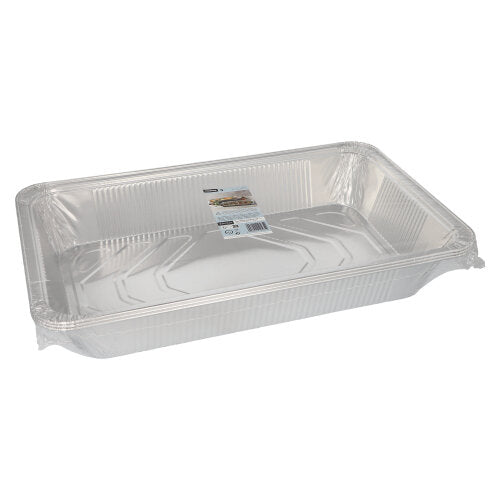 The Starpak 3 Gastronorm container is a rectangular disposable container made of aluminum foil (8.5 l, 8 cm x 32.6 cm x 52.7 cm) with raised edges and a product label on the inside, displayed empty on a simple white background (3 pieces, shrink-wrapped).