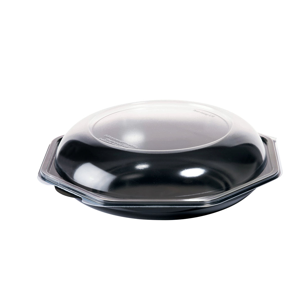 Die Octabowl® Schwarz / Transparent PS 230x230x72 von Duni GmbH, hier mit klarem gewölbten Deckel auf weißem Grund, ist ein stilvoller Lebensmittelbehälter - perfekt als Catering-Schale. Packung mit 170 Stück.