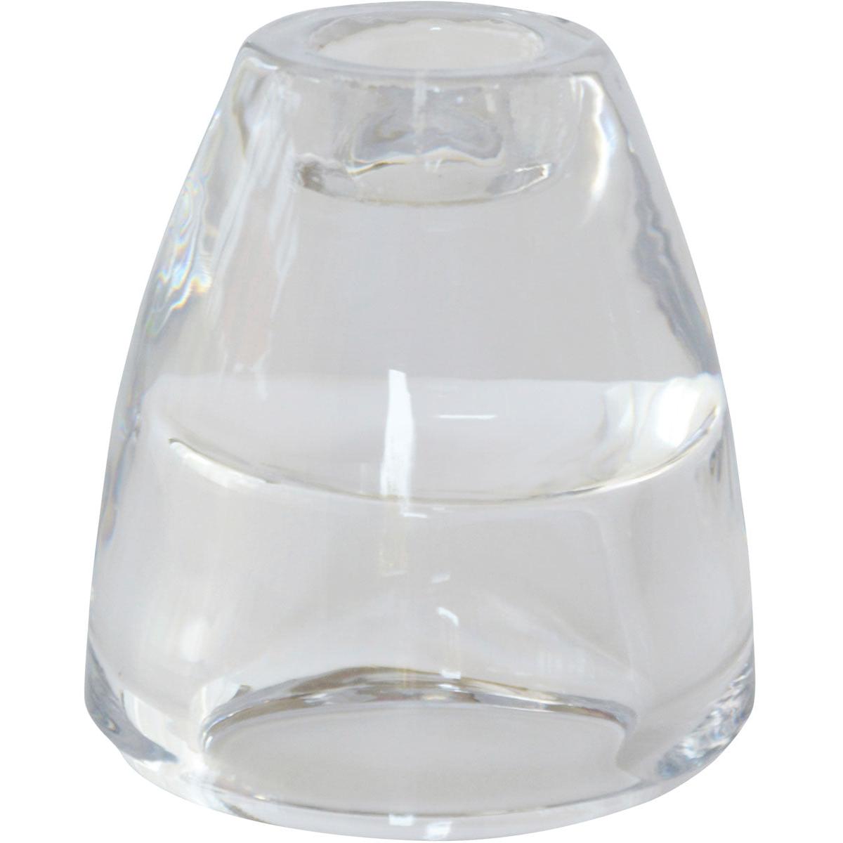 Der Duni GmbH Glas-Kerzenhalter 75 x 70 mm, klar, hat ein konisches Glasdesign mit flachem Boden und abgerundeter Spitze. Jede Packung enthält 6 Halter - ideal, um Ihre Lieblingskerzen elegant in Szene zu setzen.