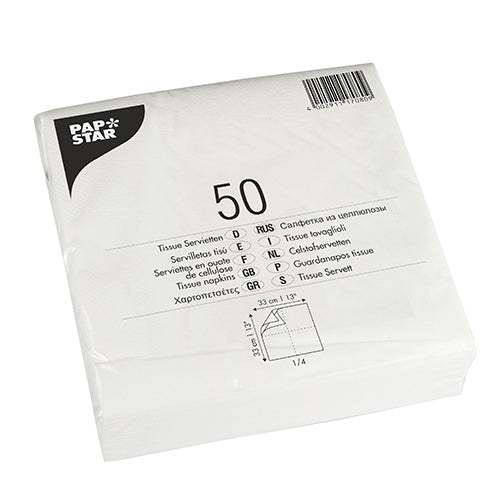 Eine Packung mit 50 weißen Servietten der PAPSTAR GmbH, 2-lagig, 1/4 Falz (33x33 cm), mit mehrsprachigen Informationen und Barcode auf der Verpackung.