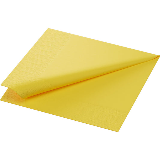 Eine gefaltete gelbe Zelltuchserviette 33 x 33 cm 1-lagig von Duni GmbH mit geprägten Rändern auf weißem Hintergrund. Die Packung enthält 500 Servietten.