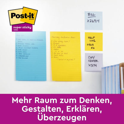 Three 3M Post-it® Super Sticky Notes in large format (101x101 mm, 90 sheets/block, 100% PEFC) in blue and yellow stick to a white wall next to a shelf with folders. The notes feature handwritten lists, with German text at the bottom.