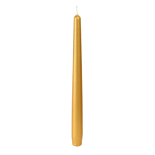 Eine einzelne unbeleuchtete goldene Spitzkerze der Duni GmbH (ca. 6,5h Brenndauer, 260 x 22 mm) steht aufrecht vor einem weißen Hintergrund.