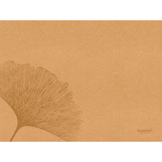 Ein hellbrauner, strukturierter Hintergrund mit einer schwachen Ginkgo-Blatt-Illustration unterstreicht die Schönheit der Duni GmbH Papier-Tischsets 30 x 40 cm Organic (Packung 250 Stück), mit "ecoecho" in kleiner Schrift in der rechten unteren Ecke.