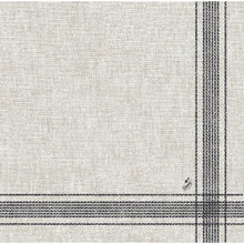 Die beigefarbenen Dunilin-Servietten 40 x 40 cm 1/4 Falz der Duni GmbH sind aus hochwertigem Stoff mit gewebter Struktur und sich kreuzenden schwarzen Gitterlinien an einer Ecke - perfekt für elegante Räume.