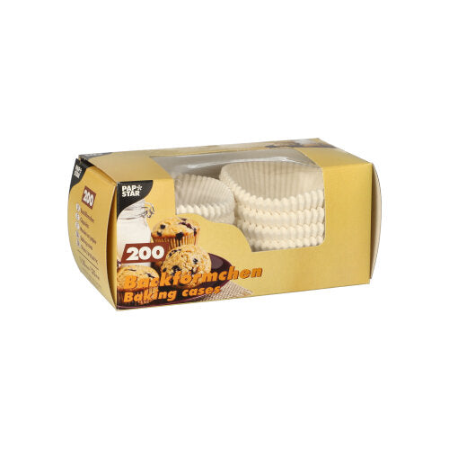 Die 200 Backförmchen (Ø 5 cm, 2,5 cm, weiß) der PAPSTAR GmbH werden in einer Faltschachtel mit Muffin-Motiven geliefert und eignen sich somit ideal zum Backen von Muffins oder Cupcakes zu Hause.