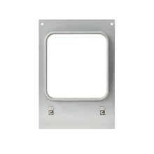 Die Kassette DF10/20 f. Forum Schale 918, 1114 ml der Duni GmbH ist ein stabiler rechteckiger Metallrahmen mit abgerundeten Ecken, zwei kleinen Clips unten und zwei Schraublöchern oben, abgebildet auf weißem Hintergrund.