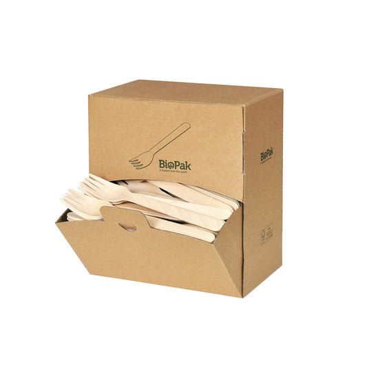 Eine Spenderbox der Duni GmbH mit der Aufschrift "Holz Gabel 160 mm, Natural gewachst" enthält 300 Holzgabeln, wobei einige der umweltfreundlichen Gabeln aus der Öffnung an der Vorderseite der Box herausragend sind.