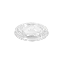 The flat lid with cross slot from Duni GmbH made of transparent rPET fits all 350, 470, and 590 ml cups - sustainable cup lid in a pack of 50, ideal for environmentally conscious enjoyment.