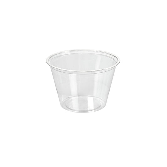 Ein transparenter rPET-Dressingbecher 120 ml der Duni GmbH (74x74x47 mm) mit breiter Öffnung und leicht verjüngten Seiten ist auf einem einfarbig weißen Hintergrund abgebildet. Verkauft in Packungen mit 200 Stück.