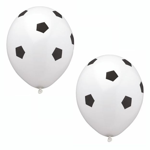 Ideal für jede Fußballparty: Die PAPSTAR 8 Luftballons Ø 29 cm „Soccer“ von PAPSTAR GmbH mit schwarzen Pentagonen im klassischen Fußball-Look sind ein toller Hingucker und schweben dekorativ vor weißem Hintergrund.