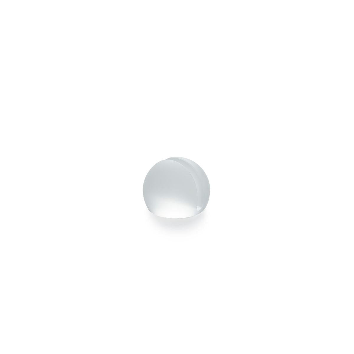 Der Kartenhalter "Droplet" 45 x 60 mm gefrostet von Duni GmbH präsentiert sich mit einem glatten, halbrunden Acryl-Design auf weißem Hintergrund und unterstreicht damit seinen modernen Look für Visitenkarten. Die Packung enthält 1 Stück.