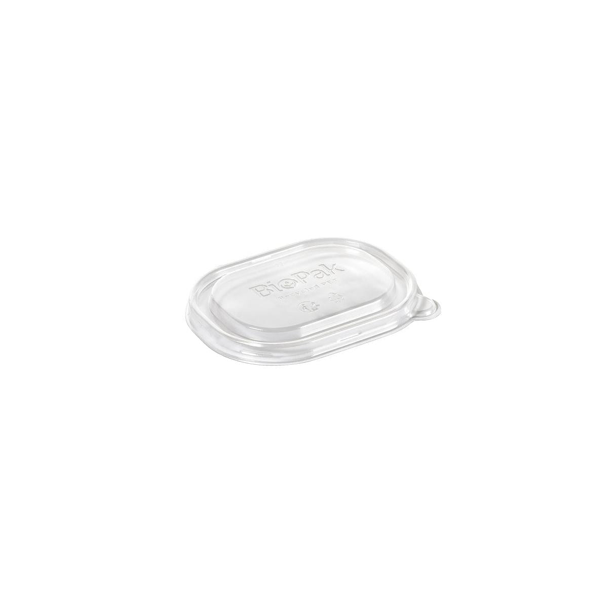 Ein transparenter, rechteckiger rPET Deckel (BRICK MINI 150/250 ml, 113x86x11 mm) aus recyceltem PET der Duni GmbH, abgebildet auf weißem Hintergrund. Die Packung enthält 50 Stück.