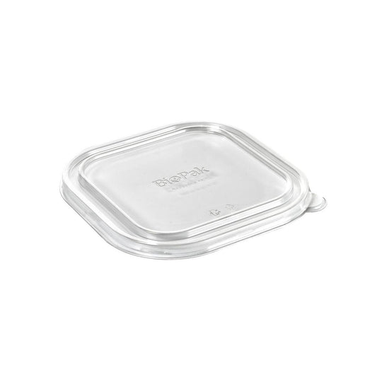 Der rPET Deckel BRICK LARGE 1200 ml von Duni GmbH ist ein klarer, quadratischer Deckel (175x175x15 mm) mit abgerundeten Ecken, hergestellt aus recyceltem PET. Er passt auf den BRICK LARGE 1200 ml Behälter und verfügt über einen erhöhten Rand und eine kleine Lasche zum einfachen Abnehmen. Packung mit 40 Stück.