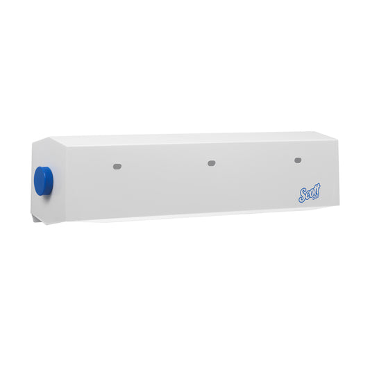 Der Scott® Wischtuch-Spender der Kimberly-Clark GmbH ist ein weißer, rechteckiger Wandspender (50 cm) mit drei Löchern auf der Vorderseite, einem blauen Seitenknopf und dem blauen Schriftzug Scott" unten rechts.