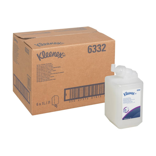 Eine große weiße Kleenex® Haar- und Körpershampoo 1L Kassettenbox (6 Kartuschen) der Kimberly-Clark GmbH steht neben einem durchsichtigen Spender, beides mit Markenzeichen und perfekt für effektive Reinigung und sanfte Pflege.