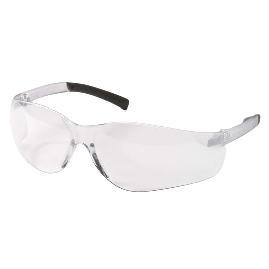 Die KleenGuard® V20 Purity™ Schutzbrille von Kimberly-Clark GmbH verfügt über klare, umlaufende Gläser mit Beschlagfrei-Beschichtung und schwarz beschichteten Bügeln. Diese leichte, transparente Schutzbrille wird in einer Packung mit 12 Gläsern geliefert. Abgebildet auf weißem Hintergrund.
