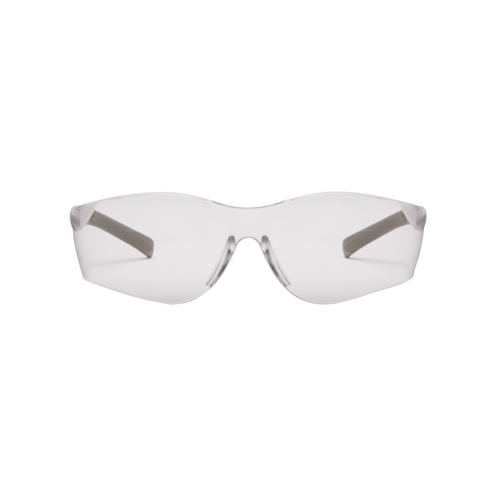 Die Kimberly-Clark GmbH KleenGuard® V20 Purity™ Schutzbrille verfügt über transparente, beschlagfreie Gläser und ein umlaufendes Design. Abgebildet von vorne mit teilweise sichtbaren Armen, 1 Karton enthält 12 Gläser.