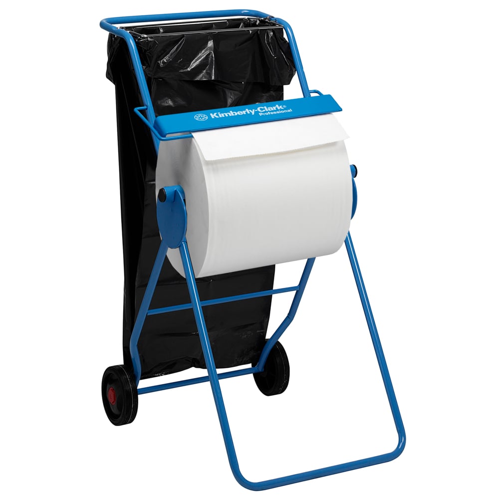 Der Kimberly-Clark Professional™ Mobiler Ständer für Wischtuchrollen (Großrolle, Blau) von Kimberly-Clark GmbH hält eine Wischtuchrolle auf horizontaler Spindel über einem Müllsack. Der Rahmen trägt das "Kimberly-Clark Professional"-Logo.