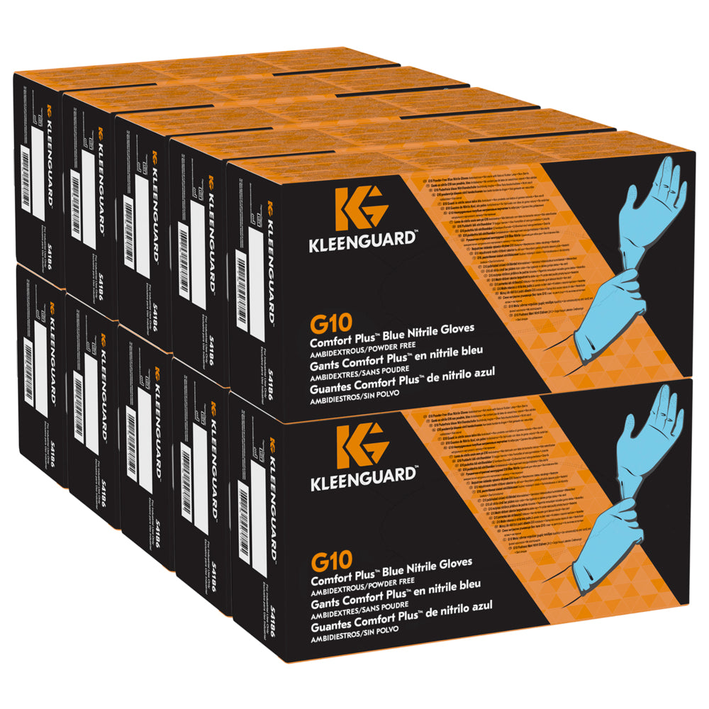 Ein Stapel KleenGuard® G10 Comfort Plus Blaue Nitril-Handschuhe der Kimberly-Clark GmbH, jeweils mit einer behandschuhten Hand und Produktinformationen in Englisch, Französisch und Spanisch auf der Vorderseite.