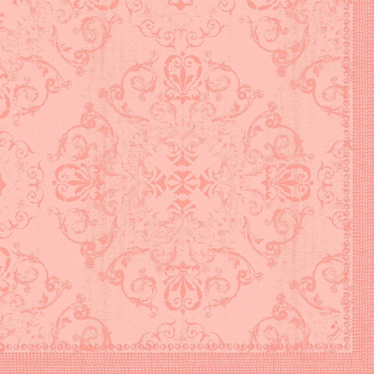 Die Dunilin-Servietten 40 x 40 cm 1/4 Falz der Duni GmbH zeigen ein rosa Ornamentdamastmuster mit Blumen- und Rankenmotiven, das von zwei Seiten eingerahmt ist. Die leicht gealterte Textur verleiht ihm Eleganz und ist perfekt für stilvoll gedeckte Tische.