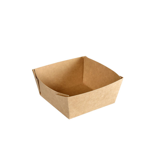 Die Viking Cube Low Box Braun Karton/PE 113x113x50 von Duni GmbH ist ein schlichtes, braunes, quadratisches Tablett mit leicht erhöhten Seiten - ideal als einfache Verpackungslösung. Abgebildet leer vor weißem Hintergrund. Packung: 300 Stück.