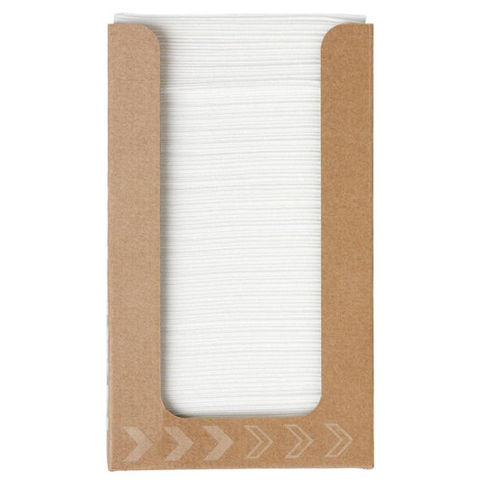 Ein Stapel der Bio-Dunisoft-Serviettenbox 20 x 20 cm weiß von Duni GmbH ist in einer offenen, braunen Box mit weißen Pfeildesigns zu sehen - praktische, biologisch abbaubare und umweltfreundliche Servietten für jede Gelegenheit.