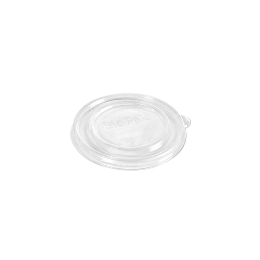 Abgebildet ist ein klarer, runder rPET Deckel Karton Ronda SHORT der Duni GmbH (240/360 ml, 102x95x11 mm) auf weißem Grund. Der Deckel ist mit einer kleinen Aufreißlasche am Rand versehen. Packung: 25 Stück.