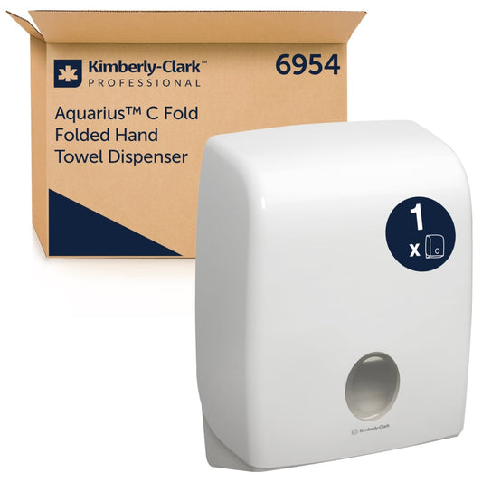 Ein weißer Aquarius™ Spender für gefaltete Handtücher - C-Falzung von Kimberly-Clark GmbH wird vor seiner braunen Schachtel gezeigt, die mit dem Produktnamen und der Nummer 6954 gekennzeichnet ist.