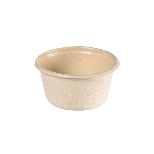 Kleiner, runder, weißer Dressingbecher 60 ml der Duni GmbH, hergestellt aus Bagasse und beschichtet mit PBAT/PLA für gute Einsetzbarkeit und biologische Abbaubarkeit; abgebildet in einer schlichten Fassung. Packung (150 Stück), Maße: 65x65x32 mm.